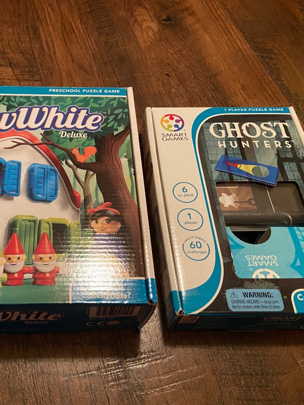 Set of two Smart games GHOST hunters and Snow White
